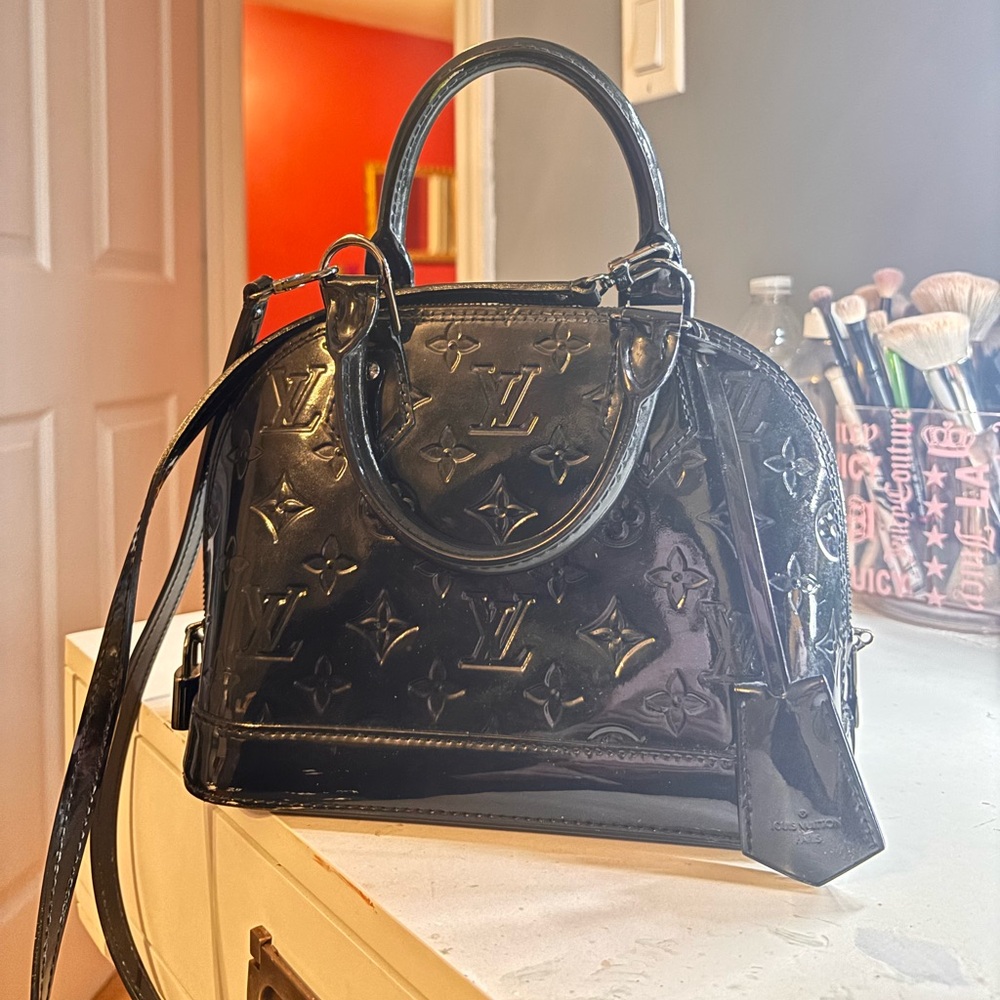 Louis Vuitton Black Vernis Alma bb Patent Leather Bag